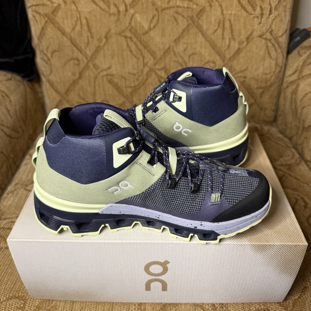 On Cloud Cloudtrax Womens Size 6.5 Hiking Boot Purple Navy Green Shoes 53.99053 - Picture 2 of 7
